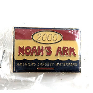 VTG Noah's Ark Lake Delton Wisconsin America's Largest Water Park Pin Souvenir